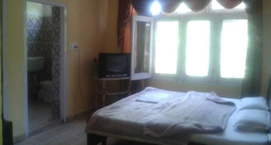 Hotel Samrat, Dalhousie 4